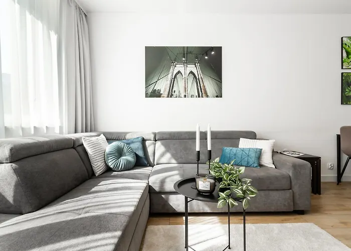 Apartament Near Sky Tower Free Parking For 2 Cars